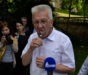 Kretschmann erntet Regierungshonig