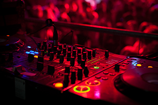 Laute Nacht, heilige Nacht - Veranstaltungstipps für den Heiligen Abend