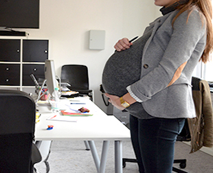 Kinder oder Karriere? - Die Debatte um Social Freezing