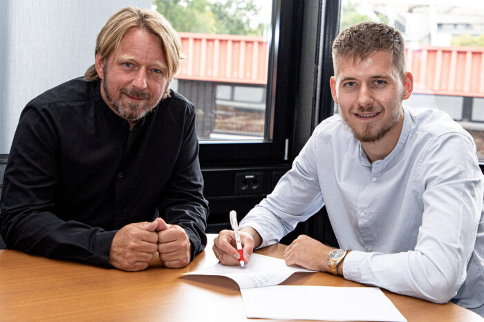 VfB Stuttgart verpflichtet Waldemar Anton und Gregor Kobel
