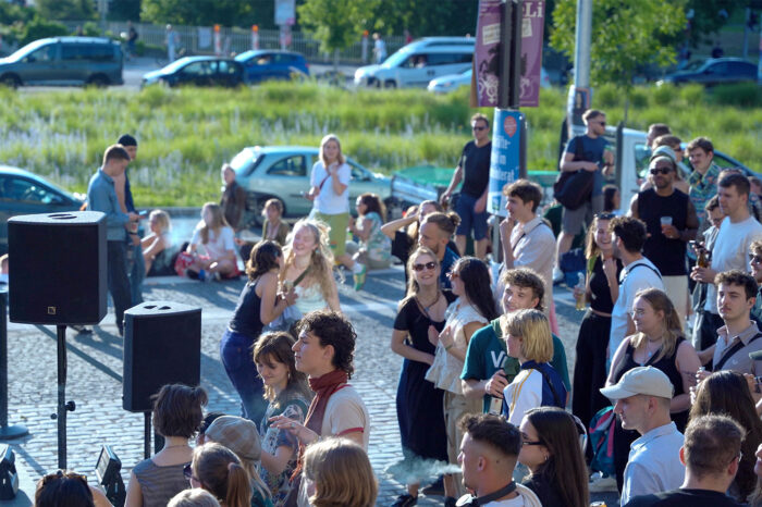 Feiern unterm Stuttgarter Himmel