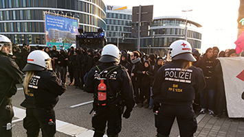 Demo zum AfD-Bundesparteitag in Stuttgart. (Foto: STUGGI.TV/Mathilda Dietze)