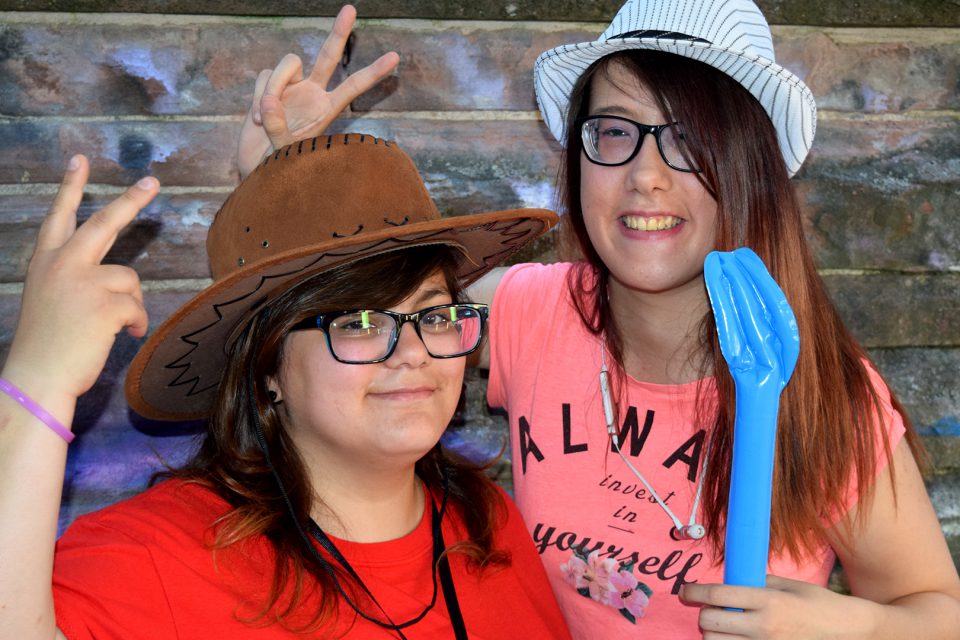 Beim All Inclusion Festival feiern Menschen mit und ohne Behinderung miteinander. Foto: STUGGITV