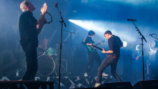 Beim Lumpenpack gibt's Rock mit Schellenkranz: Why not? (Foto: STUGGI.TV)