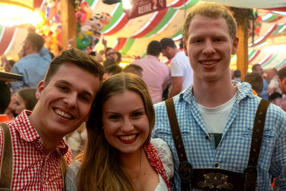 Cannstatter Volksfest: So reagierst du auf schlechte Anmache auf dem Wasen (Foto: STUGGI.TV)