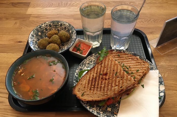 Schnelles "Soulfood" in der City: Essenziale in Stuttgart-Mitte