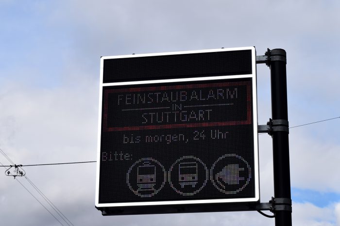 Feinstaub-Demo legt Feierabendverkehr in Stuttgart lahm