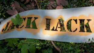 Selbstverständlich darf das Sign nicht fehlen.