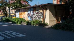 Ein erstes Ergebnis: Zu sehen ist die Figur des Jünglingsbrunnen.