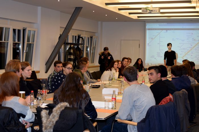 Stuttgarter Jugendrat fordert Jugendticket. Foto: STUGGI.TV/Rau