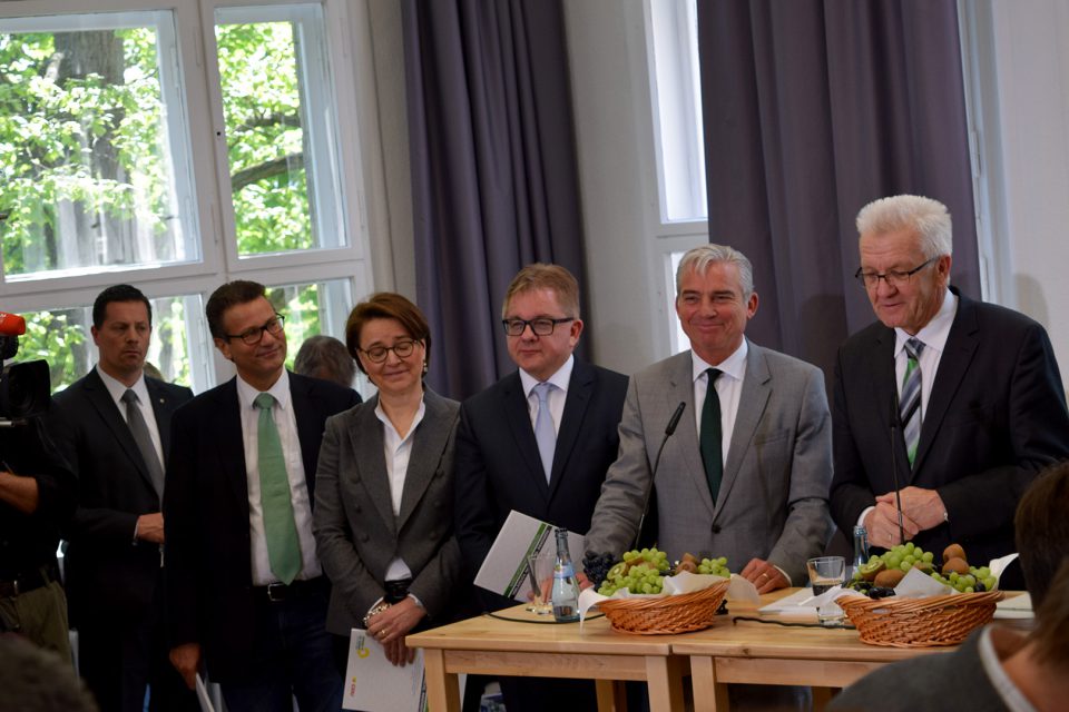 Grün-Schwarz in Baden-Württemberg: Kretschmann und Strobl präsentieren den neuen Koalitionsvertrag. Foto: (STUGGI.TV/Röhr)