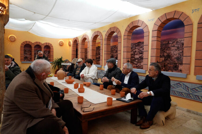 Ostergarten gestartet: OB Nopper beim Abendmahl