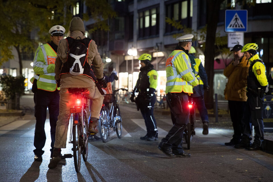 Nikolaus Lichtcheck für Radfahrende (Foto: Leif Piechowski-Rechte LHS)