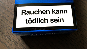 Schockbilder auf Zigarettenschachteln (Foto: STUGGI.TV/Rau)