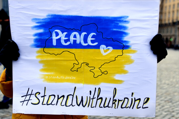 #StandWithUkraine: Politische Parteien demonstrieren am Sonntag gegen den Krieg
