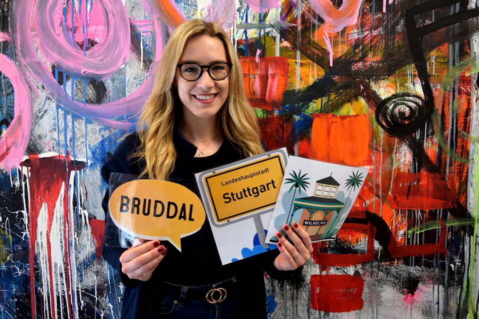 „Stumojis“: Wie kommen die Stuttgart-Emojis auf der Königstraße an? (Foto: STUGGI.TV)