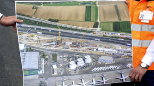 Ein Blick auf den S21-Streckenabschnitt an der A8 von oben. (Foto: STUGGI.TV)