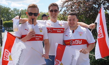 VfB Stuttgart-Fans auf dem Cannstatter Wasen bei der Aufstiegsfeier 2017 (Foto: STUGGI.TV/Grimmer)