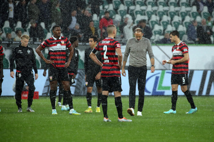 Tiefschlag in der Nachspielzeit: VfB Stuttgart hängt auf Relegationsplatz fest