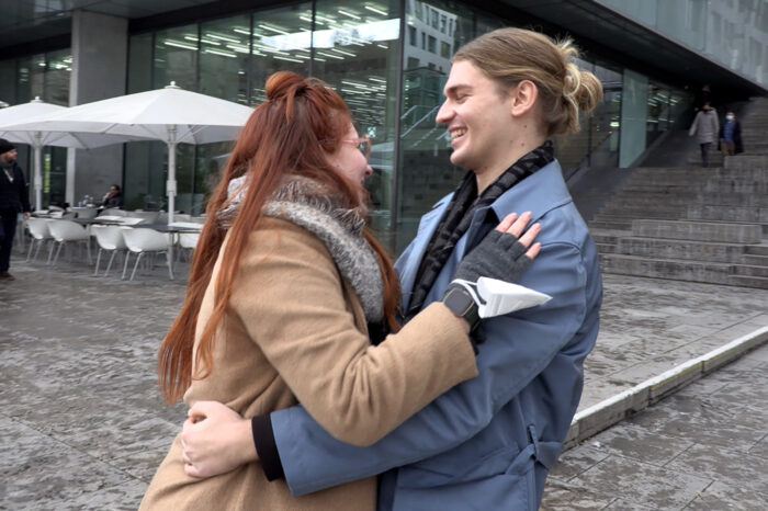 Weltknuddeltag: Stuttgarter bekämpfen Einsamkeit in Zeiten von Corona