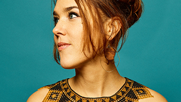 Wir verraten euch im STUGGI.TV Event-Check, auf was ihr euch beim Zaz Konzert in der Porsche-Arena freuen könnt. (Foto: Konzertbüro Schoneberg GmbH)